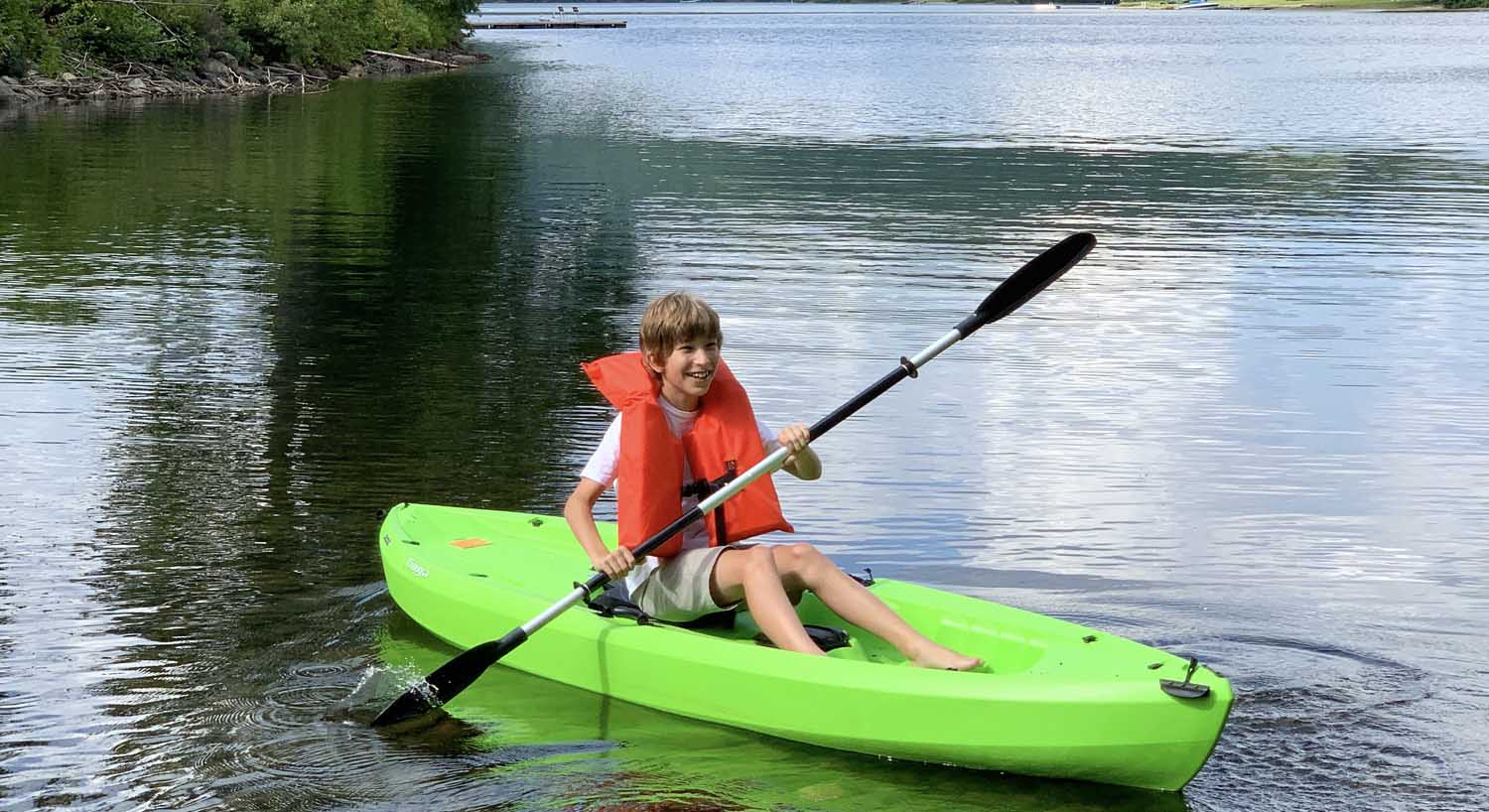 boy-kayak-life-jacket-echo-lake